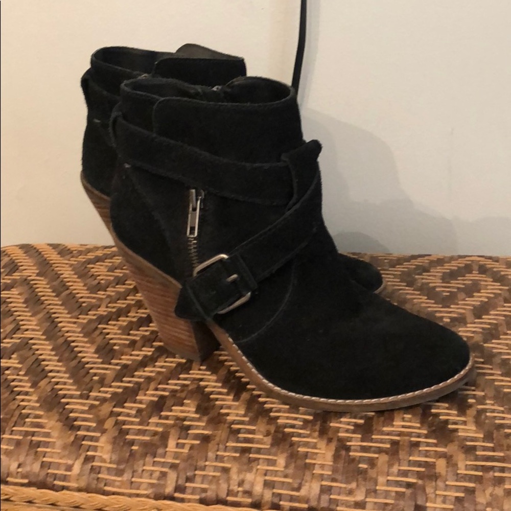 Dolce Vita booties, black suede, women 7.5
